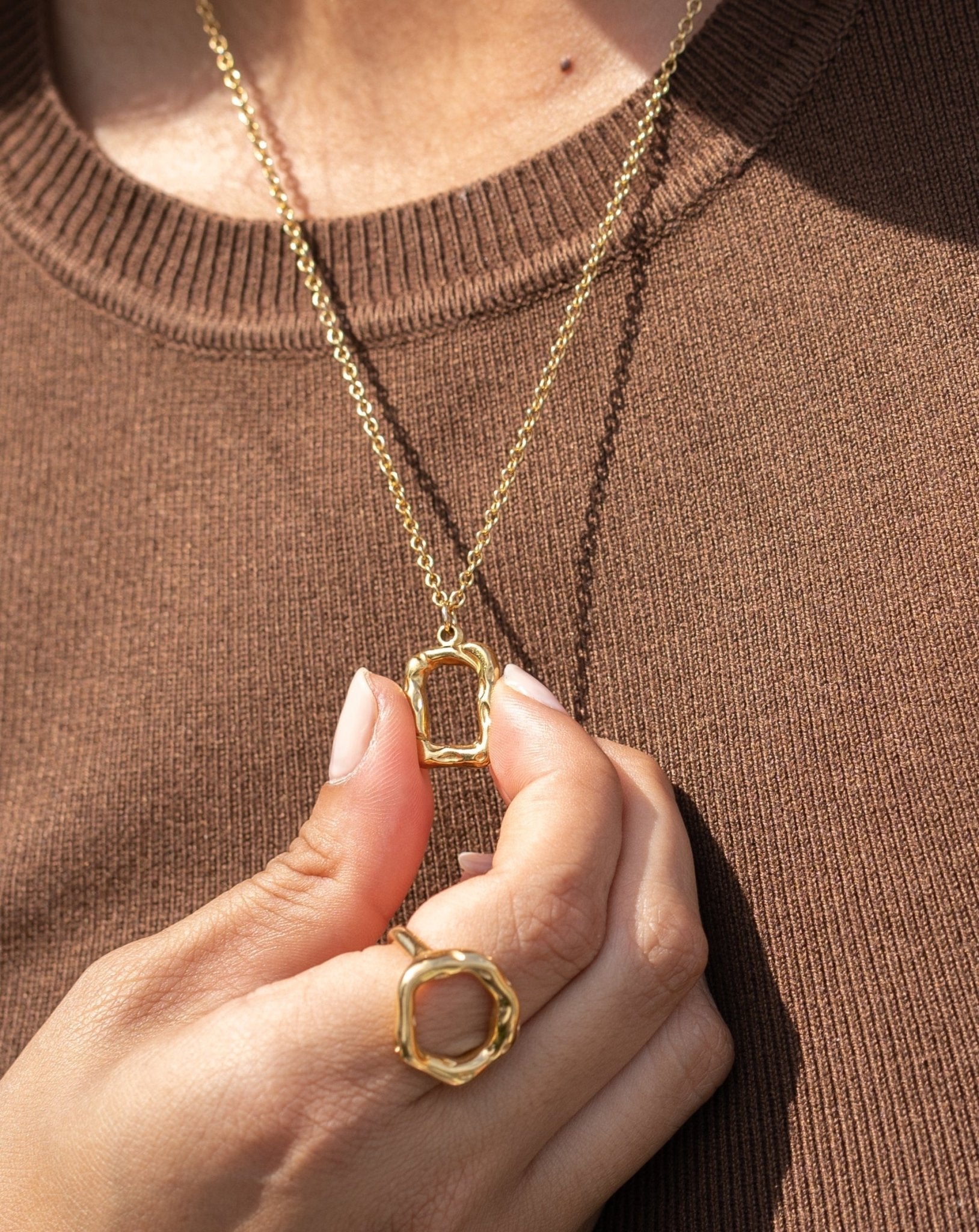 FRAME NECKLACE – DE.FINE Collection Jewelry